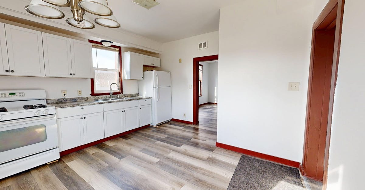 Comparing Labour Costs in Renovation Contractor Quotes